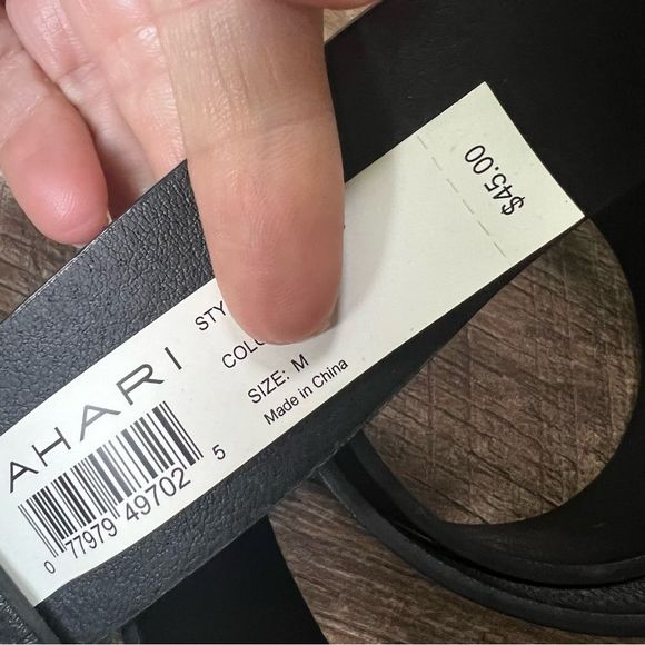 Tahari Material Girl Belt-black with gold NWT🏷 - Picture 4 of 11